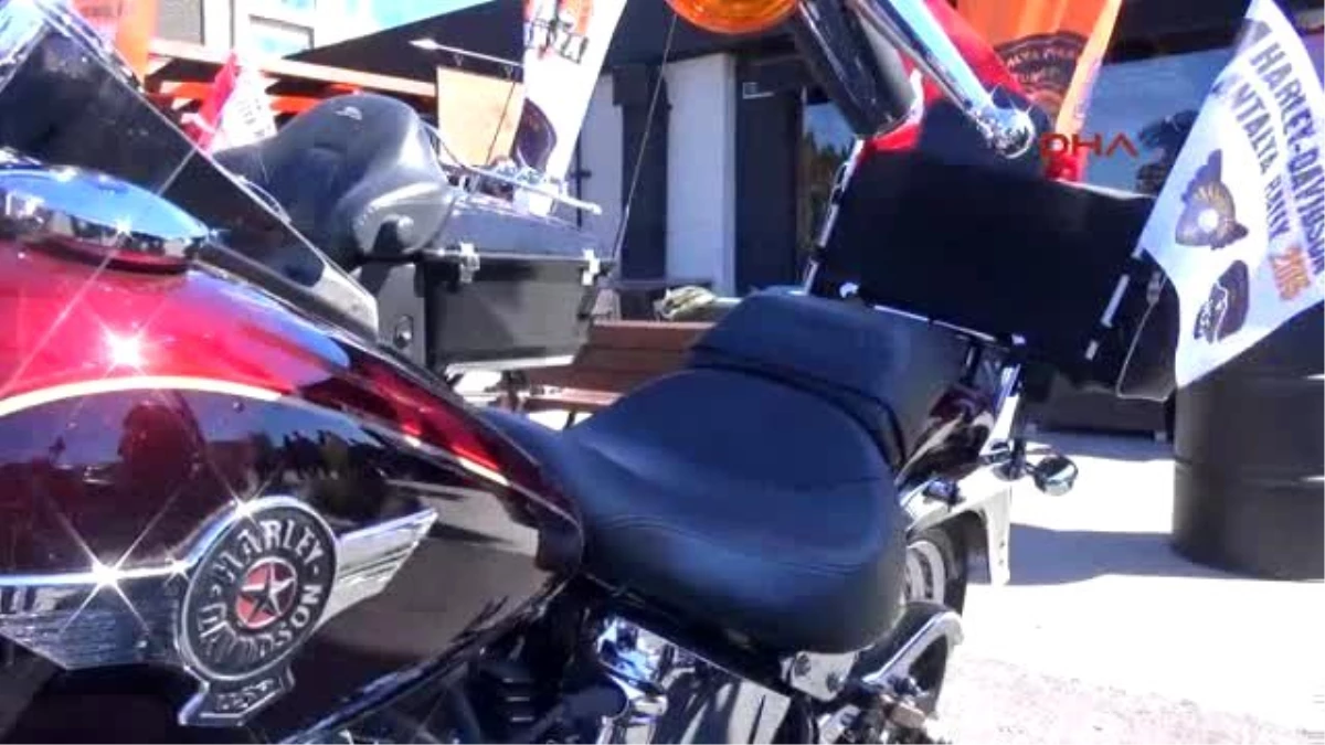 Antalya Harleyciler Antalya\'da Gaza Bastı