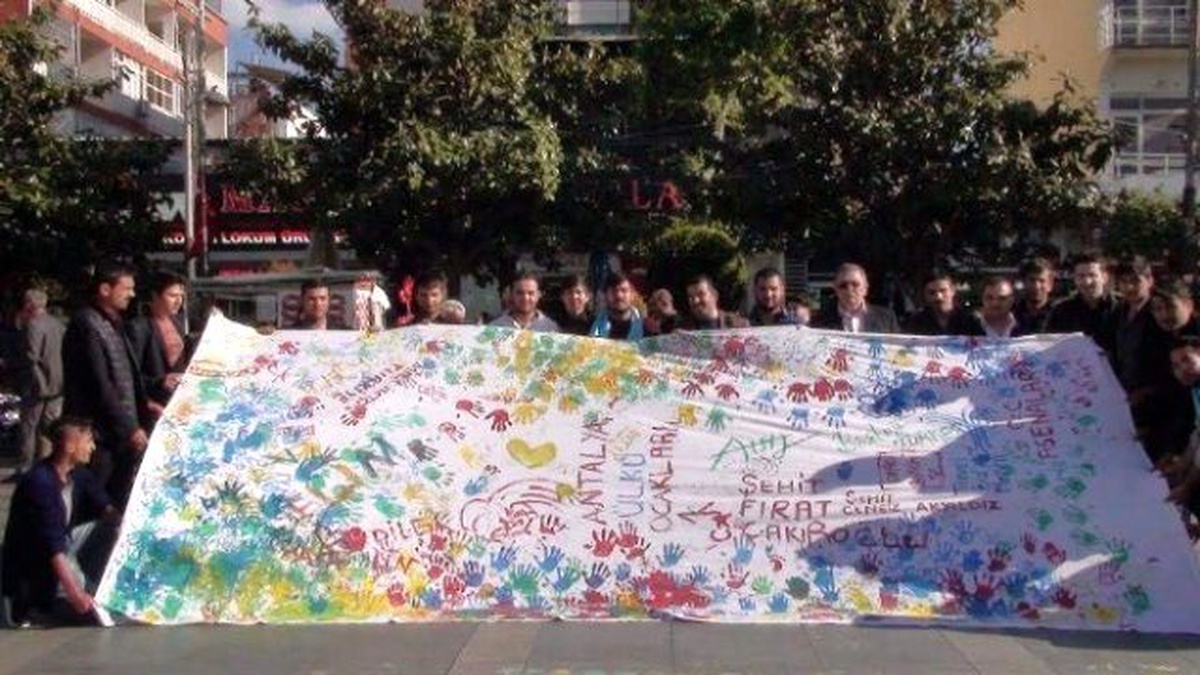 Antalya Ülkü Ocakları\'ndan "Otizm Farkındalığı" Etkinliği