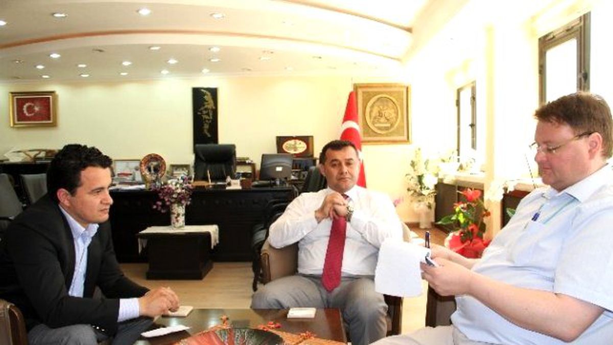Başkan Yücel, "Havalimanından 1 Milyon Yolcu Bekliyoruz"
