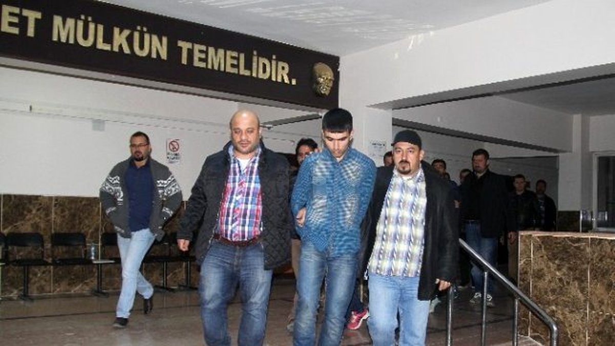 Batman\'da Gözaltına Alınan ve Ydg-H Üyesi Oldukları İddia Edilen 10 Kişiden 5\'i Tutuklandı