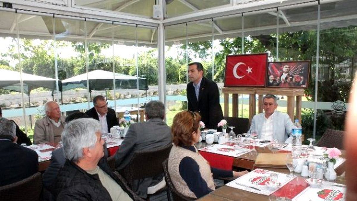 CHP Milletvekili Adayı Kara, Kumluca\'da Muhtarlarla Buluştu