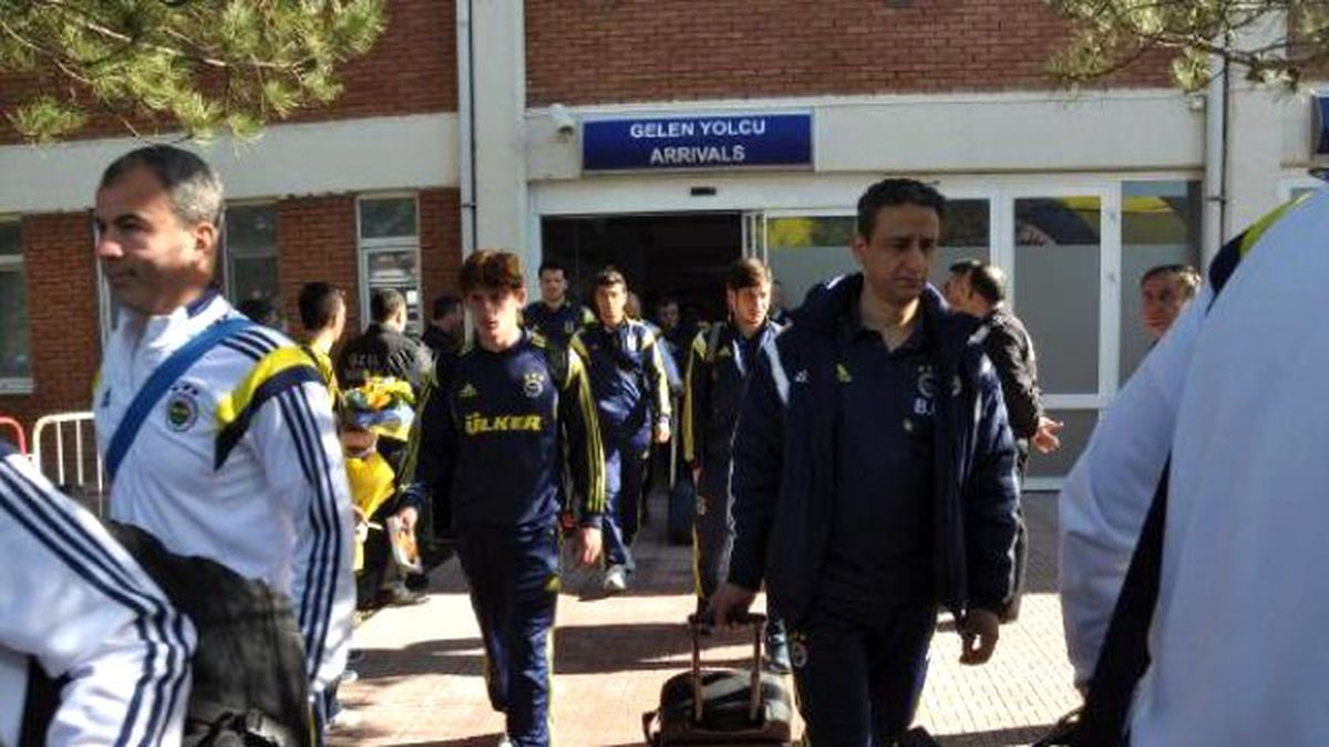 Fenerbahçe Kafilesi, Eskişehir\'de