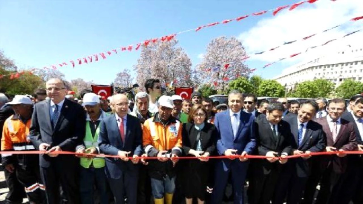 Gaziantep Büyükşehir Belediyesi\'ne 65 Yeni Araç