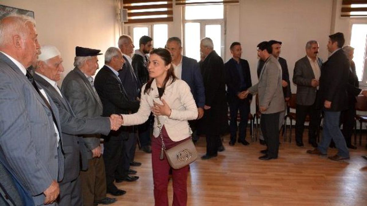Hakkari\'de Husumetli Aileler Barıştırıldı