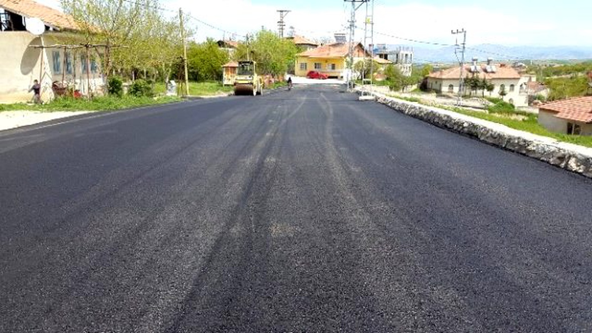Kültür Caddesi\'nde Asfaltlama Çalışması