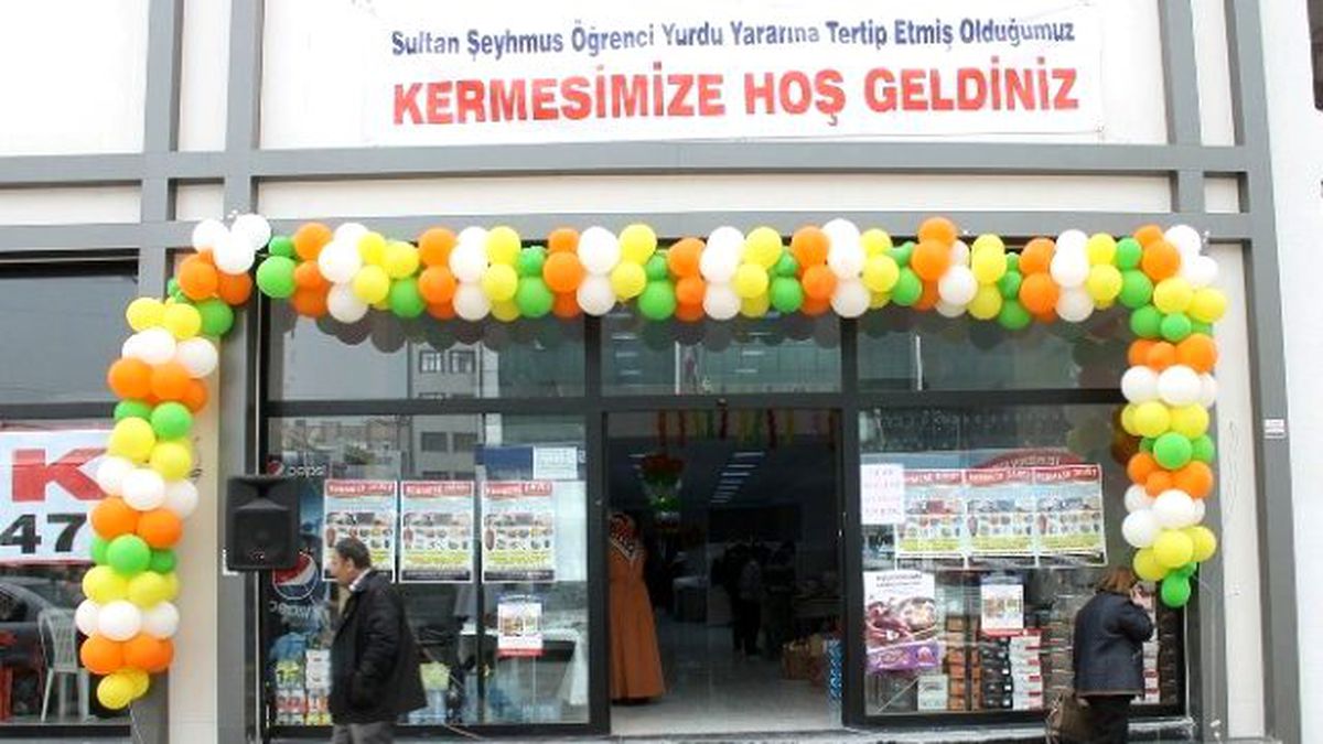 Mardin\'de Öğrenciler Yararına Kermes Açıldı