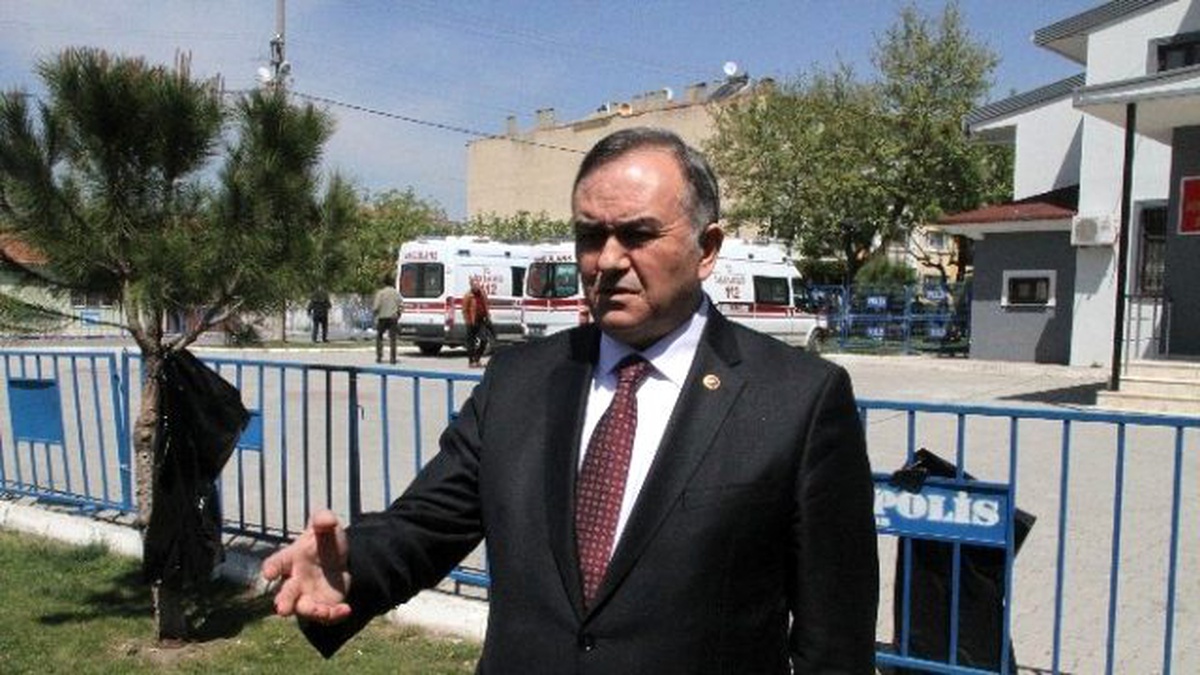 MHP\'li Akçay\'dan İki Bakanlığa Tepki