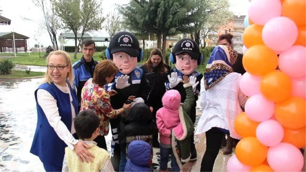 Polis Eşlerinden Çocuklara Özel Etkinlik