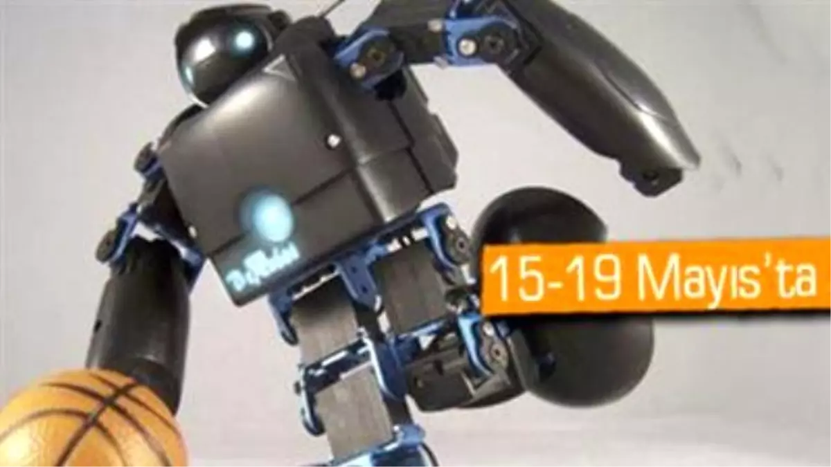 Dünyanın En Küçük İnsansı Robotu Türkiye\'ye Gelecek