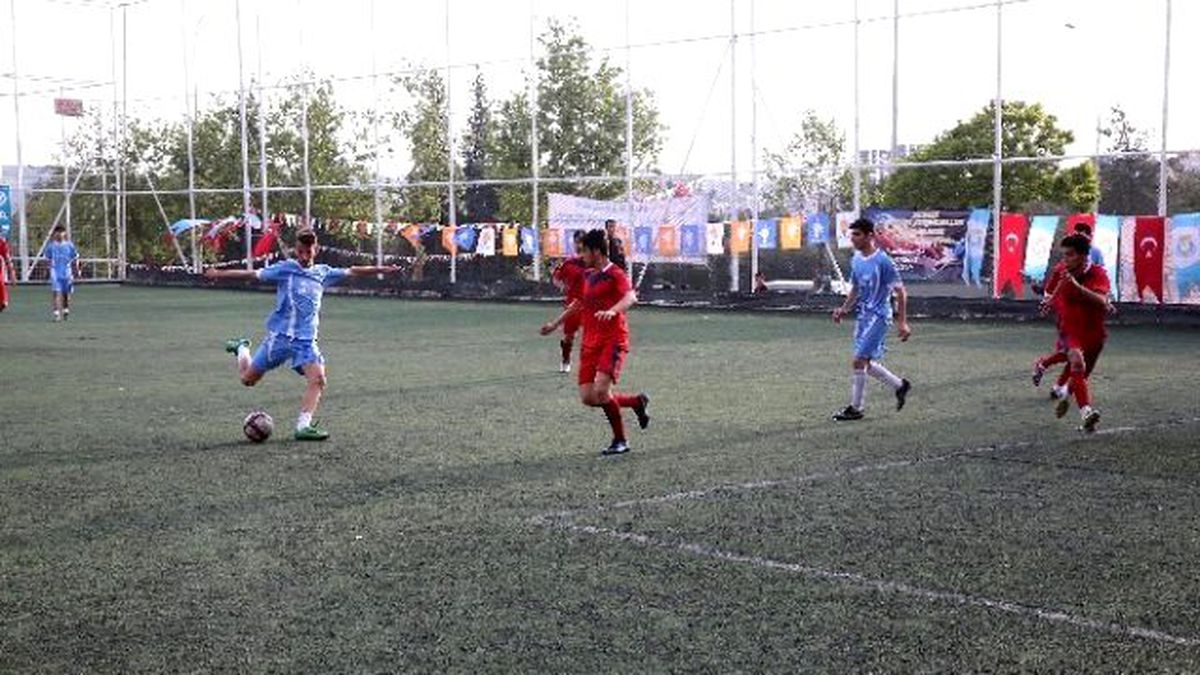 Fevzi Demirkol, " Gençliğe ve Spora Önem Veriyoruz"