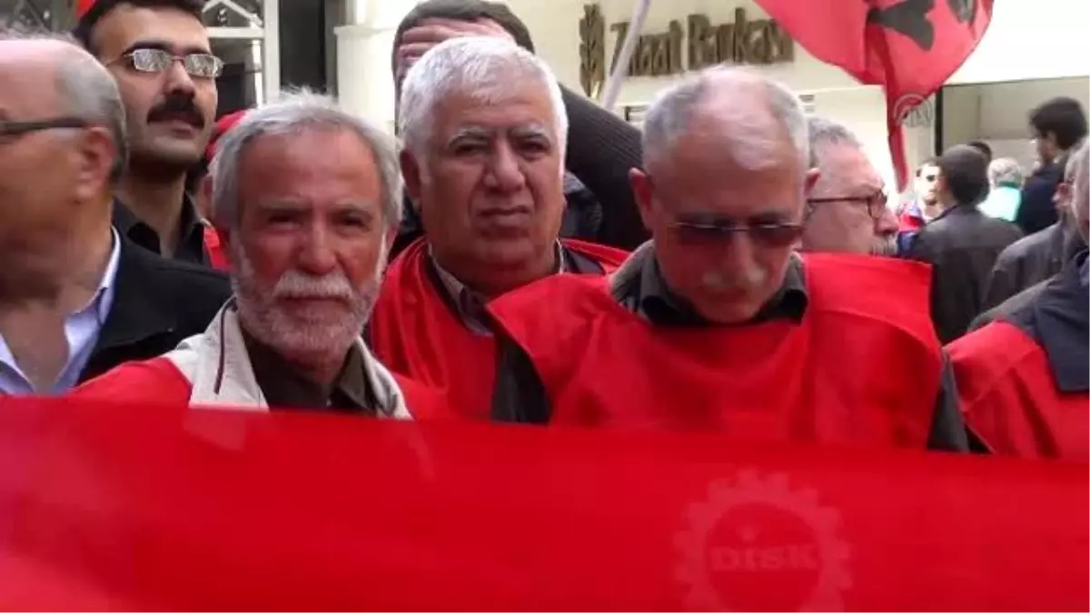 İstiklal Caddesi\'nde 1 Mayıs Eylemi