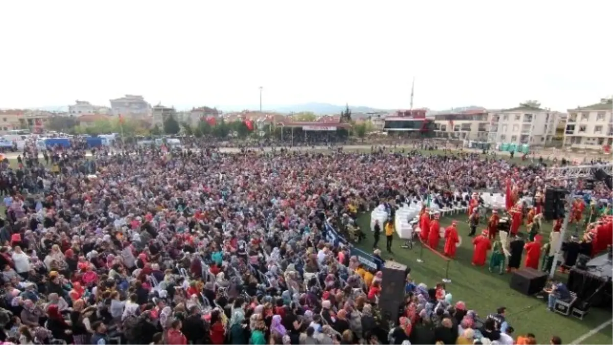 Menderes\'te Binlerce Kişi Buluşturan Kutlu Doğum Etkinliği