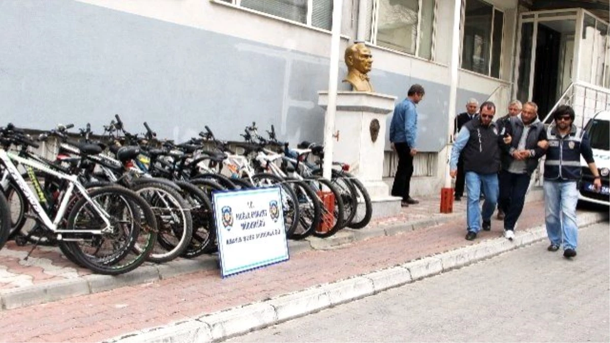 Polis İğne ile Kuyu Kazdı, Hırsızı Yakaladı