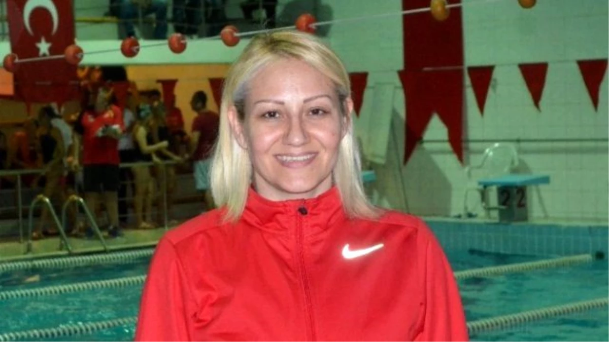 Adana Yüzme Antrenörü Dinçer\'e Milli Takımda Görev