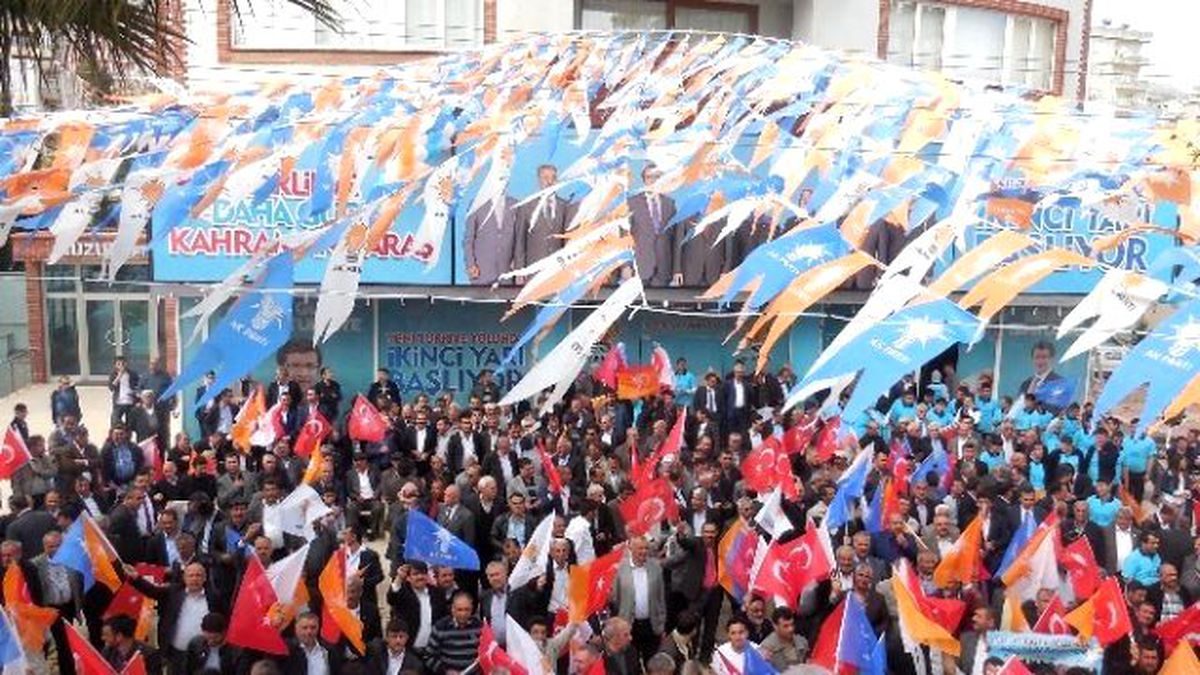 AK Parti Grup Başkan Vekili Ünal: "Bu Millet Zillete Teslim Olmadı, Olmayacak Da"