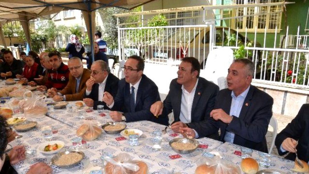 CHP\'li Tezcan, Partilisinin Mevlidine Katıldı