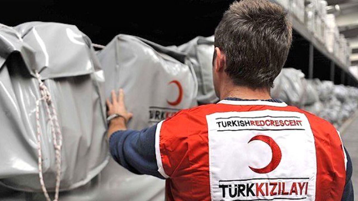 Kızılay Yardımları Nepal\'e Ulaştı