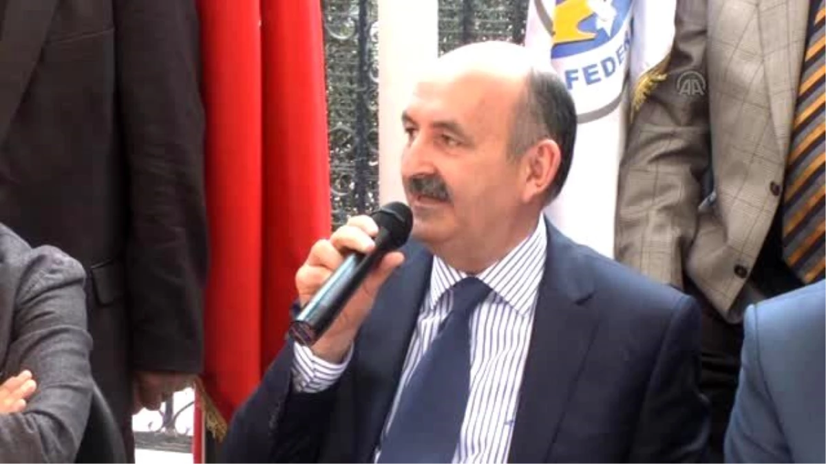 Sağlık Bakanı Müezzinoğlu: "Soykırımı Soysuzlar Yapar"