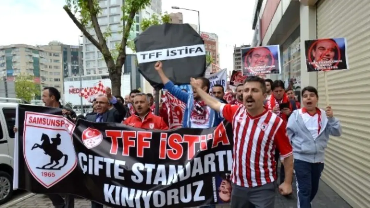 Samsunspor Taraftarları Tff Yönetimini İstifaya Çağırdı