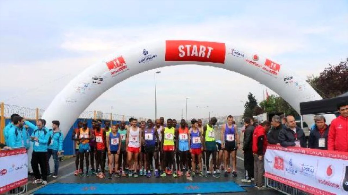 Vodafone İstanbul Yarı Maratonu Koşuldu