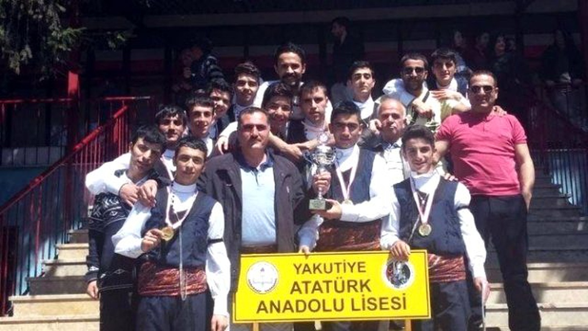 Atatürk Anadolu Lisesi Halk Oyunlarında Türkiye Şampiyonu Oldu