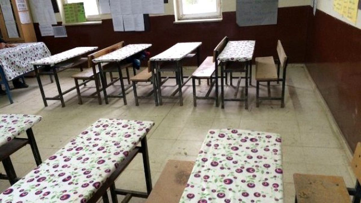 Digor\'da Okullar Yeni Masa Örtüleri ile Buluştu