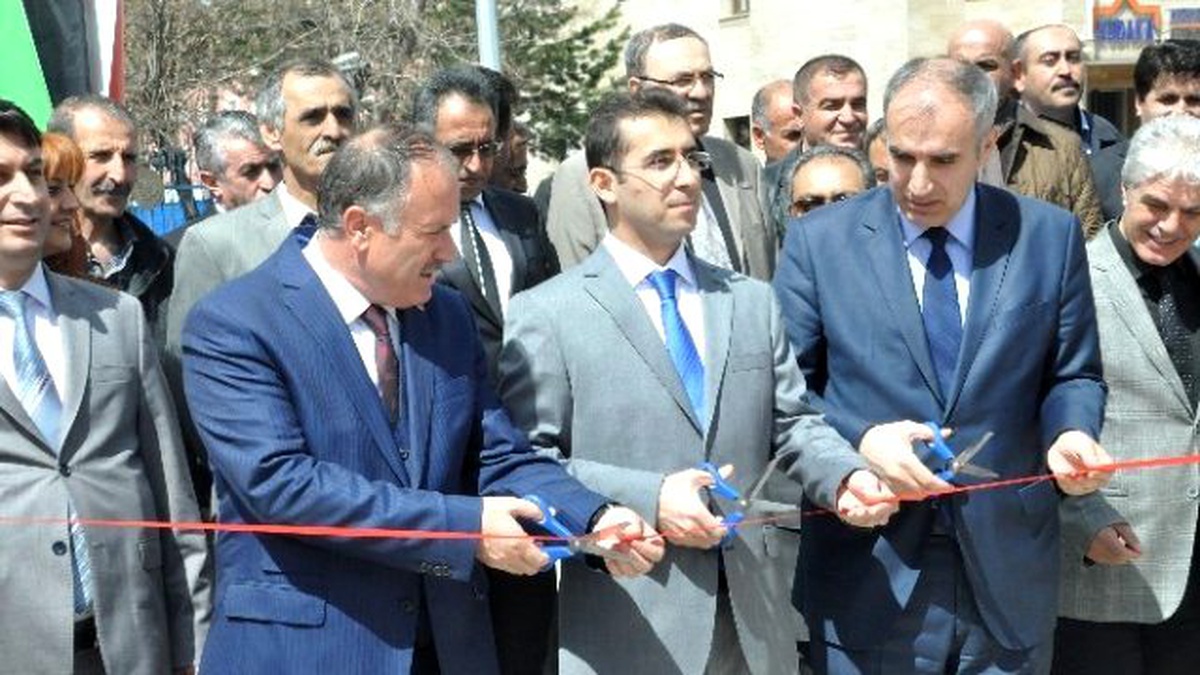 Forum Avm\'de Tarım ve İnsan Konulu Fotoğraf Sergisi