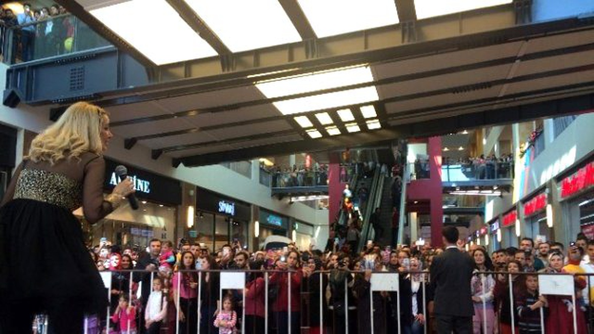 Gökçe, Forum Gaziantep\'te Fırtına Estirdi