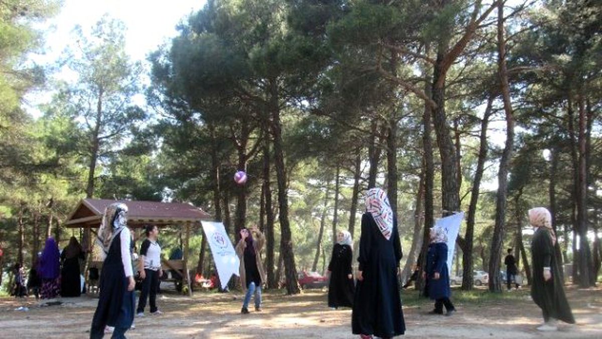 Misafir Öğrenciler Piknikte Eğlendi