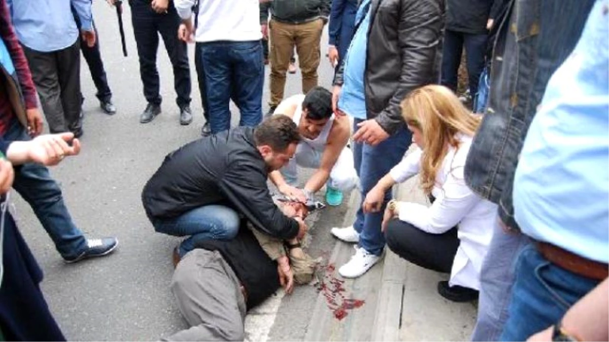 Şanlıurfa\'da Midibüsün Çarptığı Yaya Yaralandı