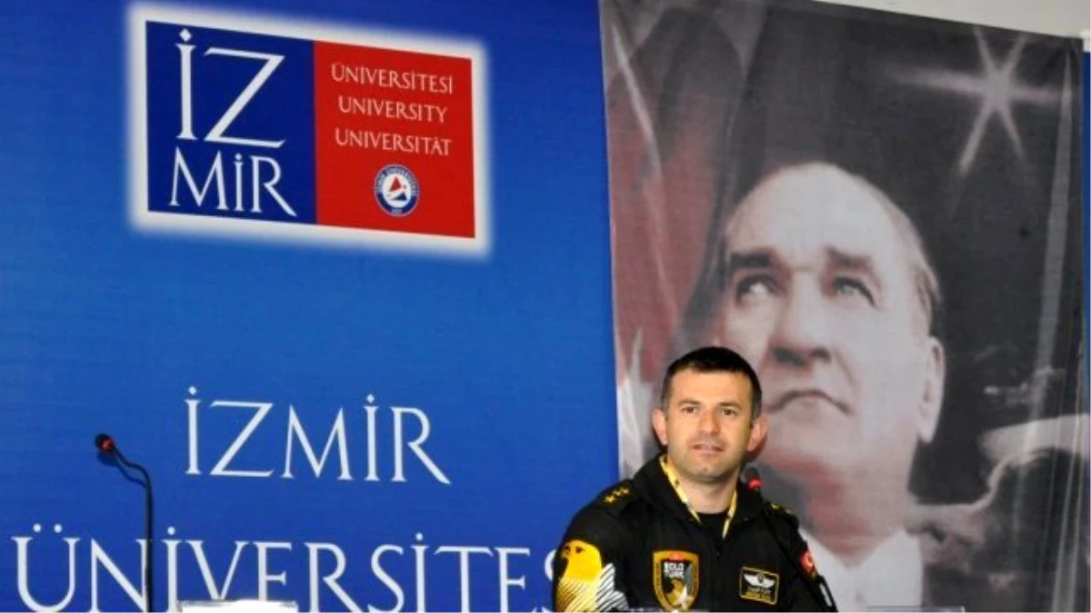 Solotürk\'ün Kartalları İzmir Üniversitesi\'ne Konuk Oldu