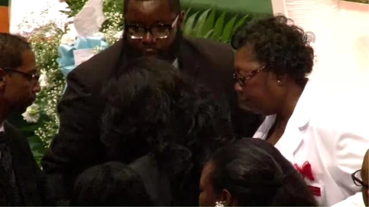 ABD\'de, Siyahi Genç Freddie Gray İçin Cenaze Töreni Düzenlendi
