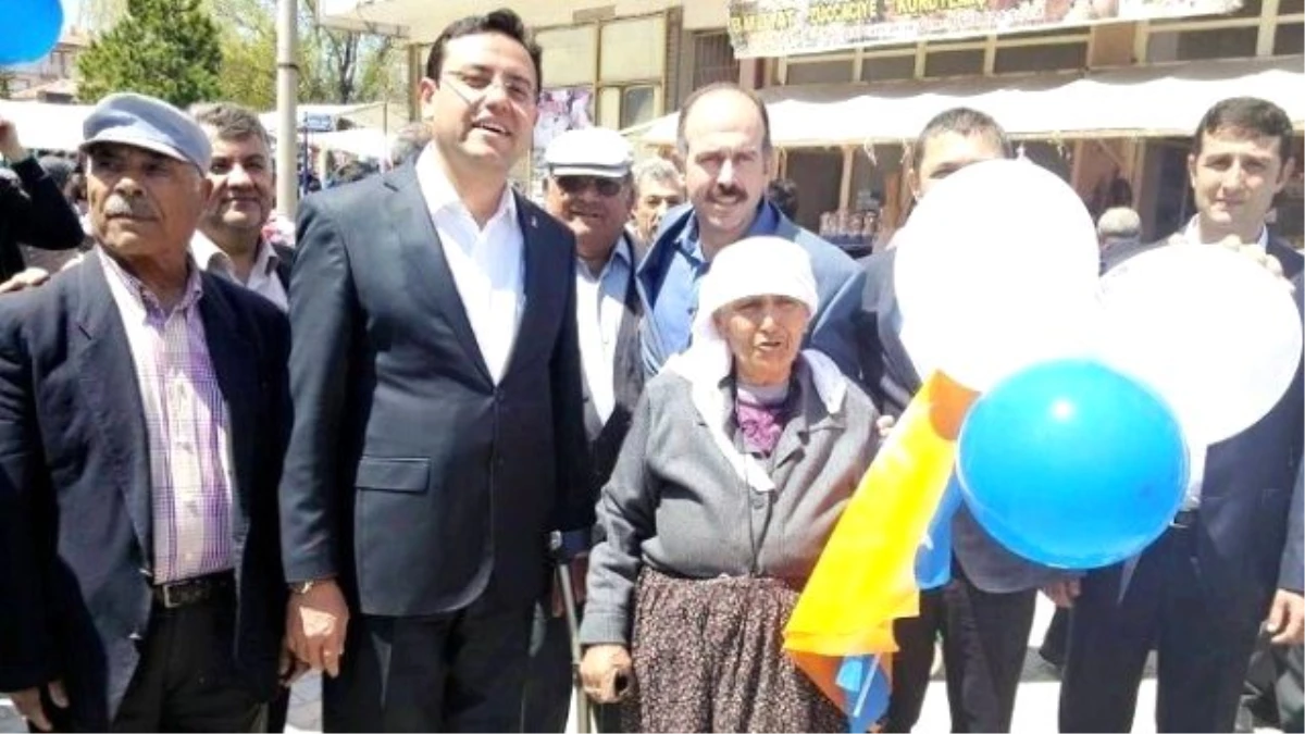 AK Parti Milletvekili Adayları Kozaklı Halk Pazarında Vatandaşlarla Buluştu