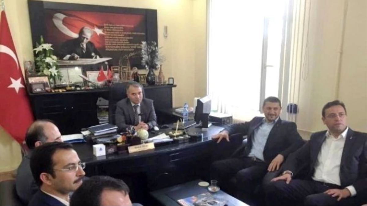 AK Parti Milletvekili Adayları Kozaklı Kaymakamı Duru\'yu Ziyaret Etti