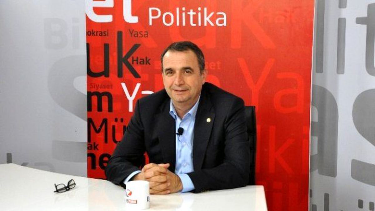 Ayvalık Belediye Başkanı Evleniyor