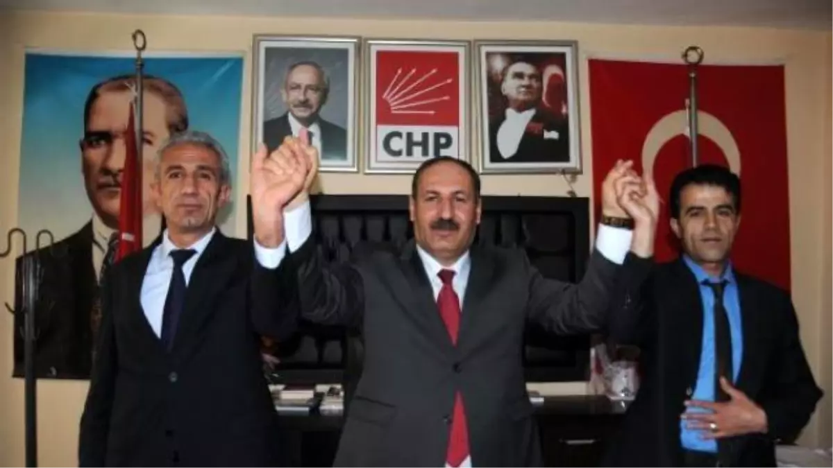 CHP\'nin Hakkari Adayları: HDP\'nin Barajı Aşmasını İstiyoruz