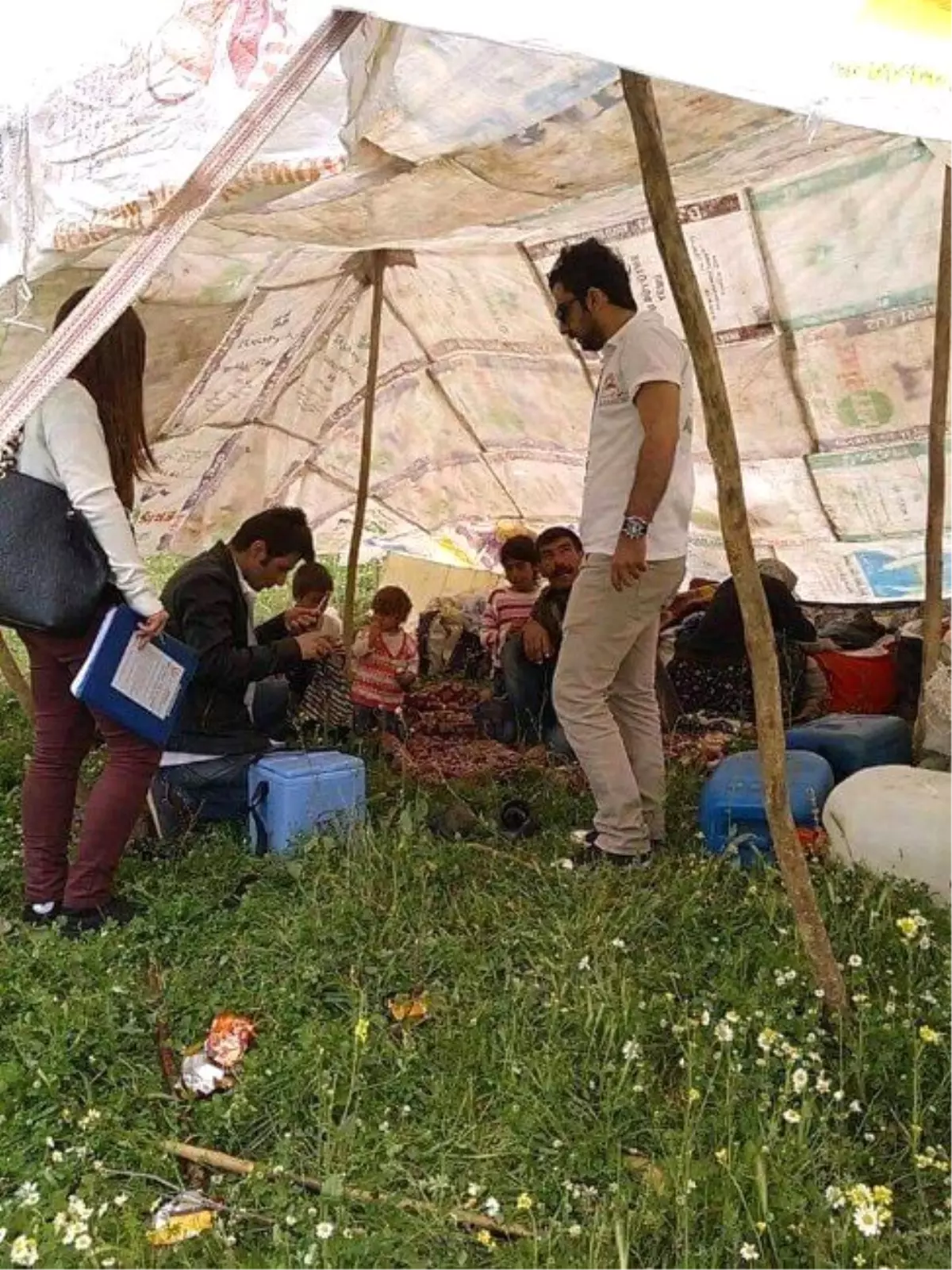 Cudi Dağı Eteklerindeki Göçerlerin Çocukları Aşılandı