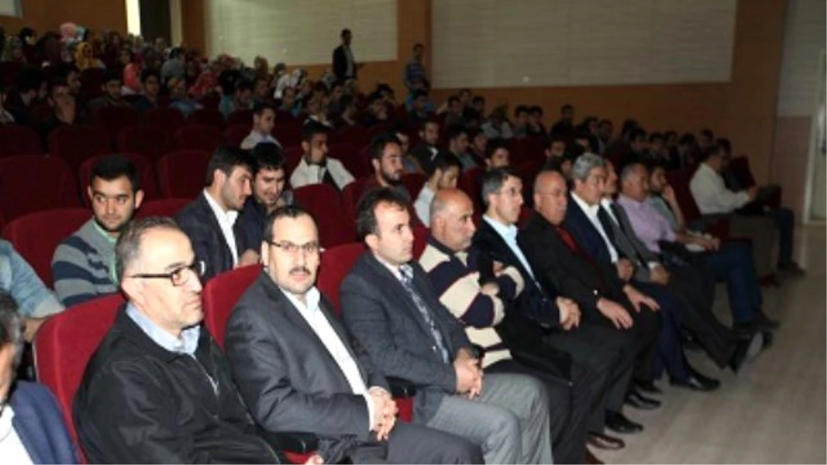 Diyarbakır\'da "Aşırılıklar İçinde Dini Doğru Anlamak" Konferansı