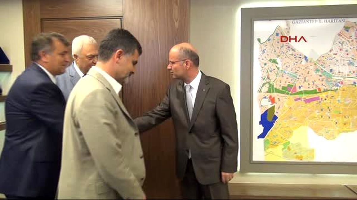 Gaziantep\'te Hdp?lilerden Emniyet Müdürü\'ne Ziyaret