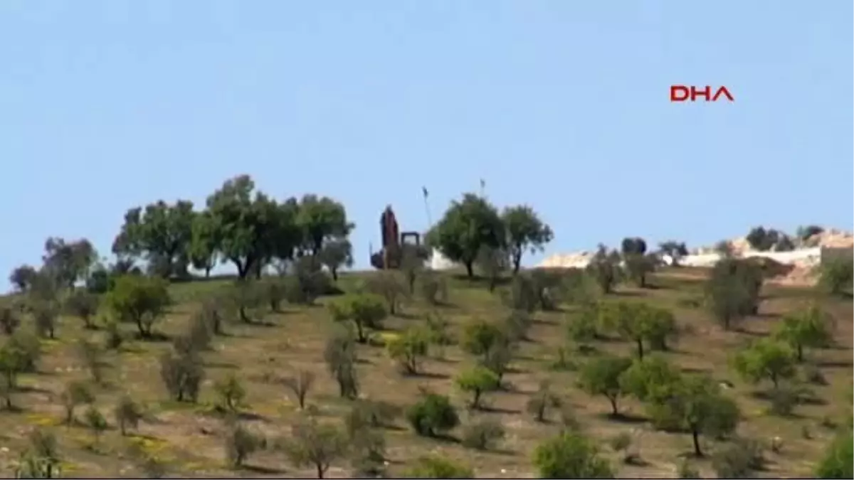 Kilis Sınırında 3 Ayrı Bayrak Dalgalanıyor