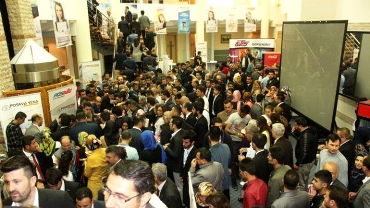 Posavis Başarılı Bayilerine Otomobil Hediye Etti