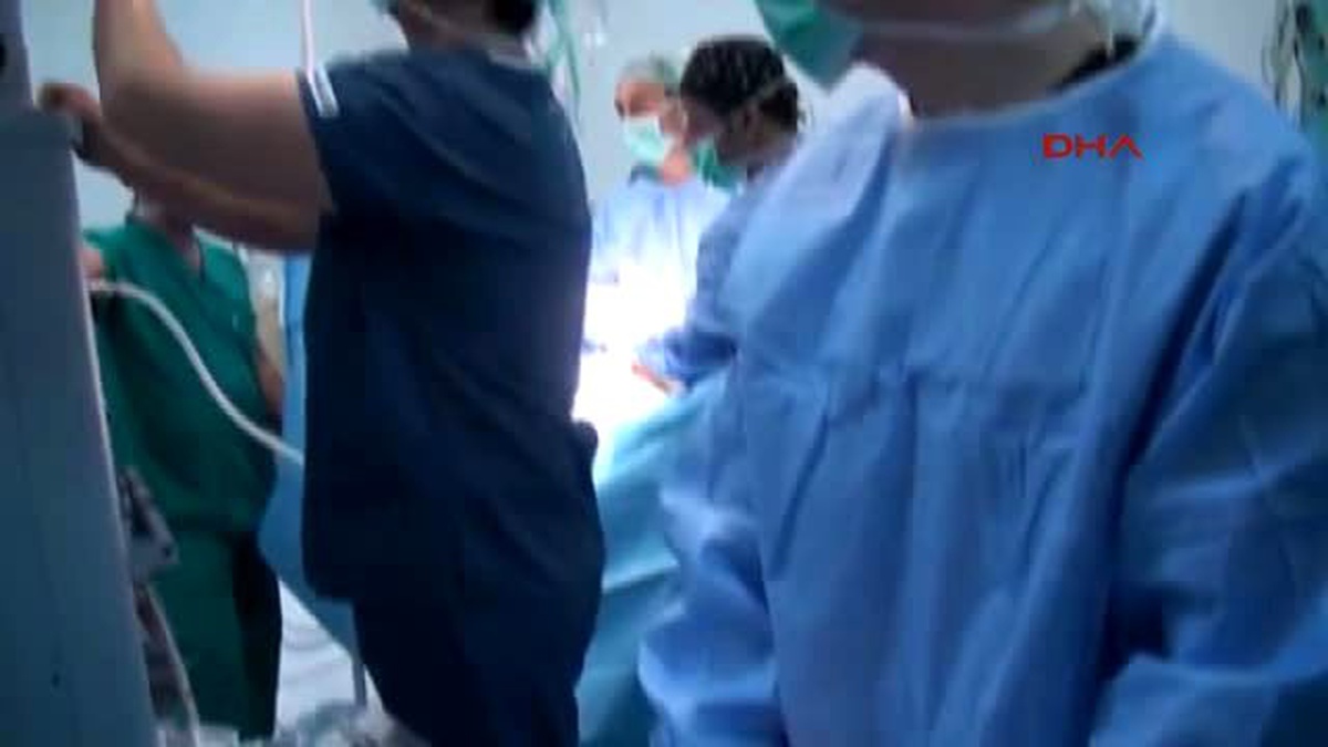 Şanlıurfa?da Robotik Cerrahi Sistemle Ameliyat