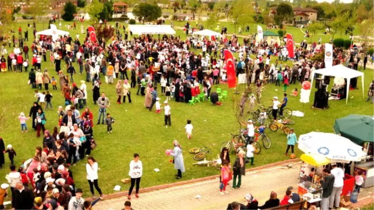 Uçurtma Şenliği Festival Havasında Gerçekleşti