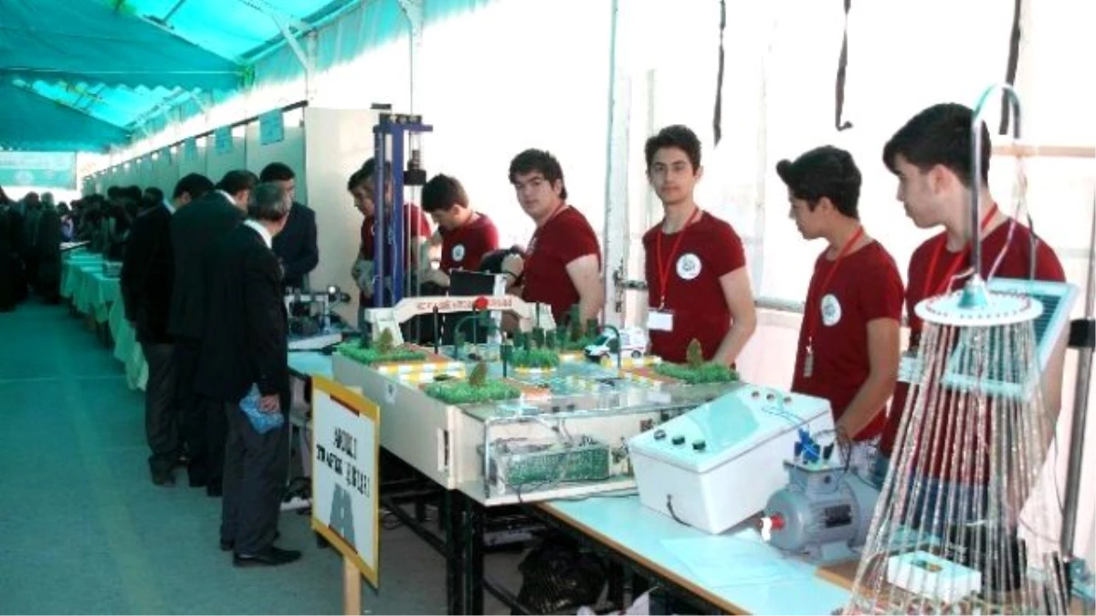 Yozgat Mimar Sinan Meslek Lisesi Tübitak Bilim Fuarı Açıldı