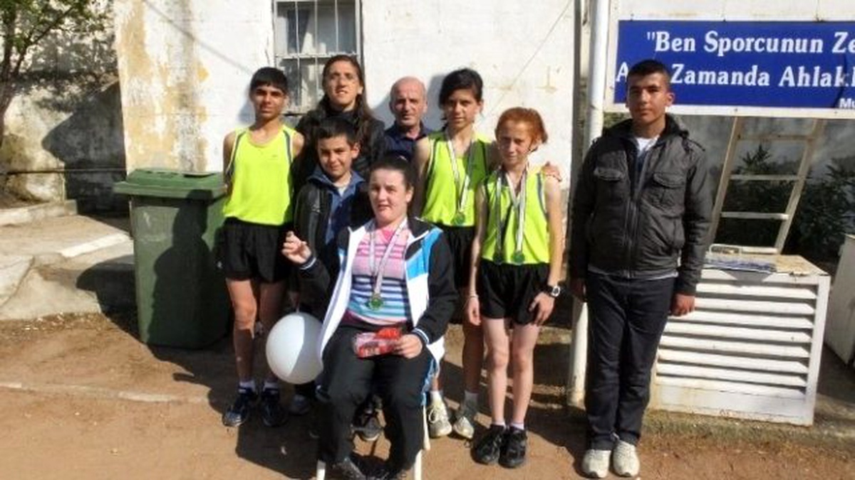 Burhaniye\'de Özel Sporcuların Hedefi Avrupa Şampiyonluğu