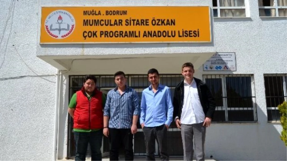 CHP Bodrum Gençlerinden Okullara Hediye