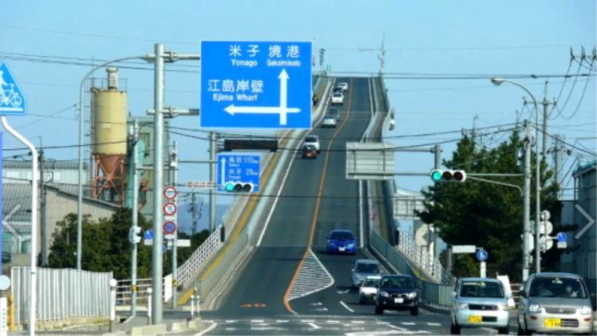 Japonya\'nın Sıra Dışı Köprüsü Sürücülerin Korkulu Rüyası