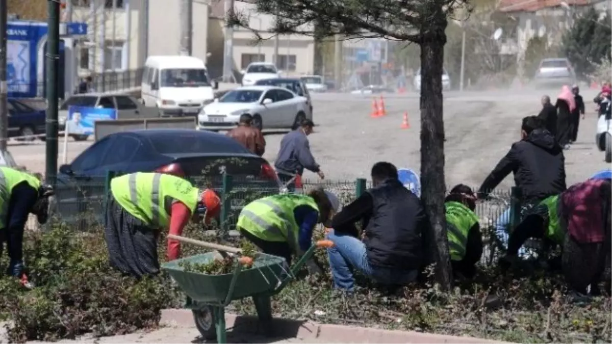 Niğde Belediyesinden Bahar Çalışması