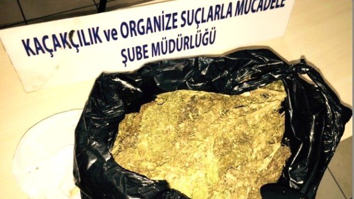 Uşak\'ta Uyuşturucu Operasyonları; 3 Gözaltı