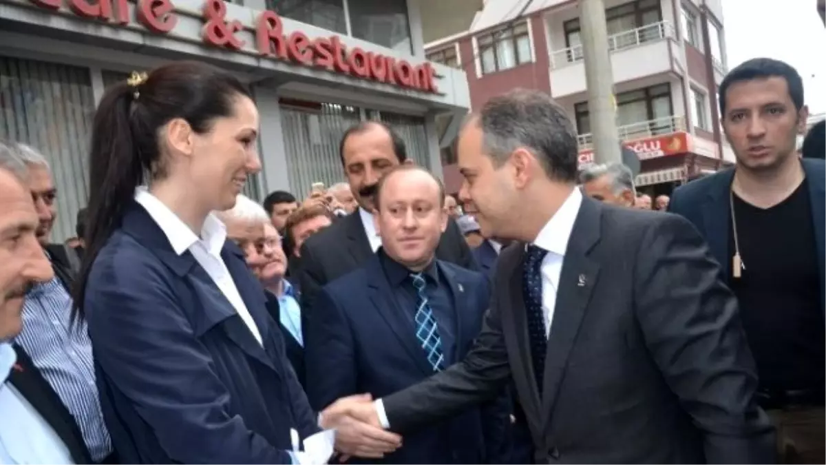 Bakan Kılıç: "Onlar Konuşur, AK Parti Yapar"